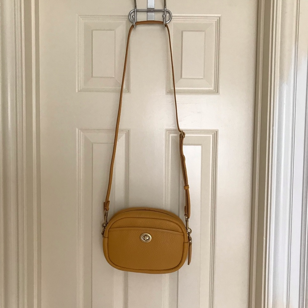Coach  Beautiful Yellow Crossbody Bag